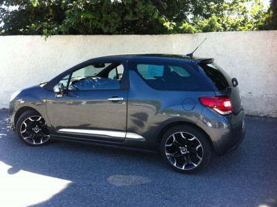 CITRON-DS3-e-HDi-90-Airdream-So-Chic-20140831052342.jpg